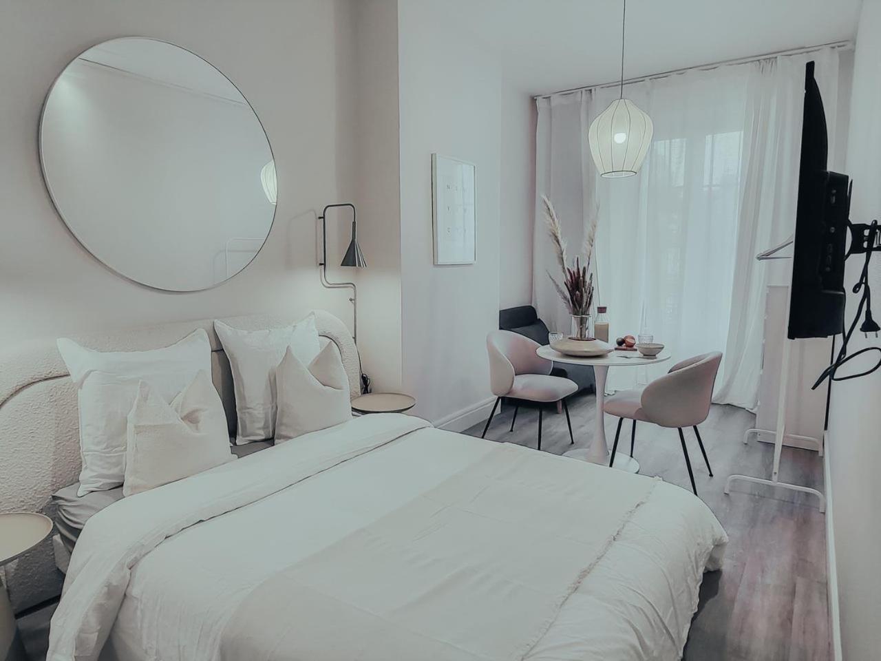 Suite Onega Lyon Exterior photo